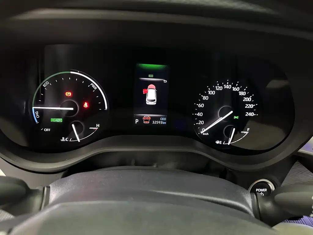 Toyota Granvia — фото 9