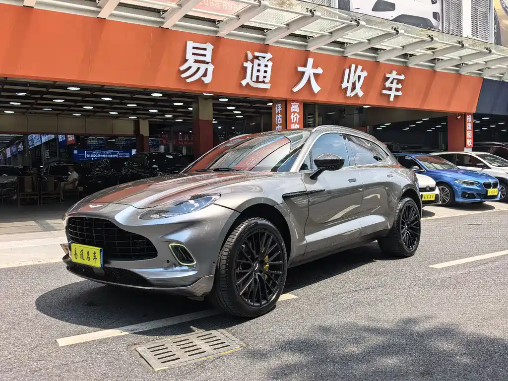Aston Martin DBX — фото 2