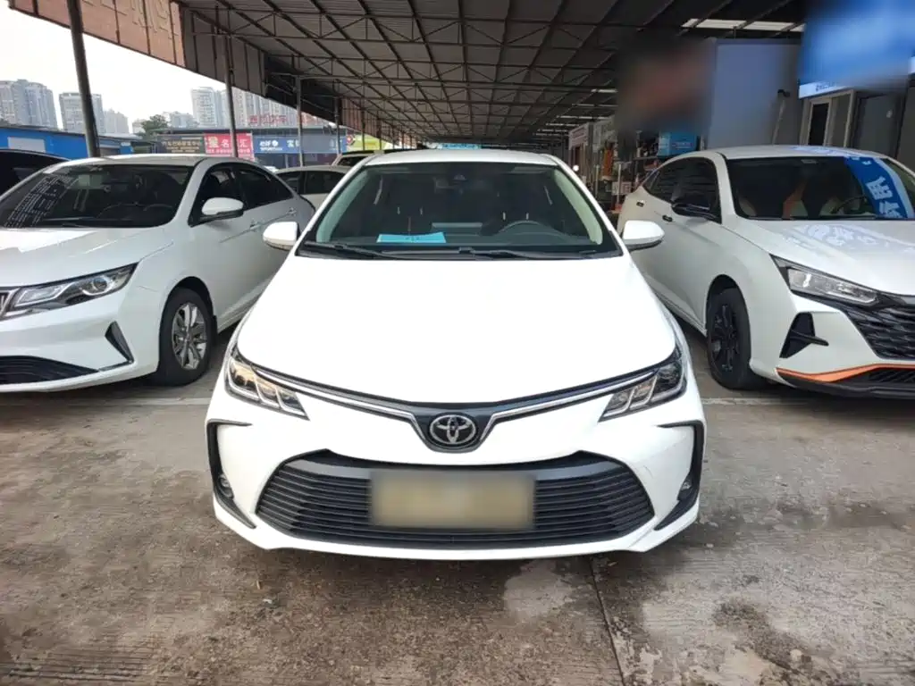 Toyota Corolla — фото 2