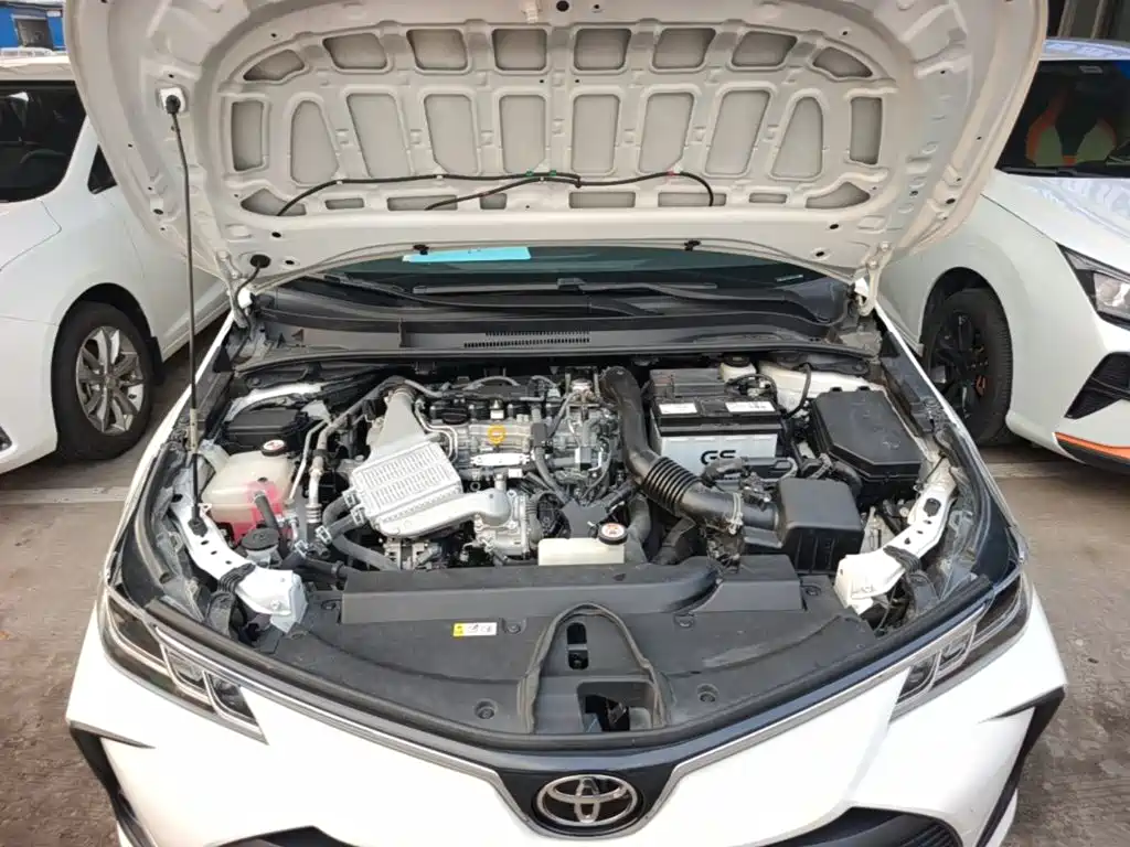 Toyota Corolla — фото 19