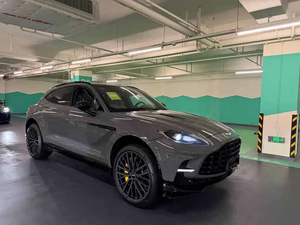 Aston Martin DBX — фото 2