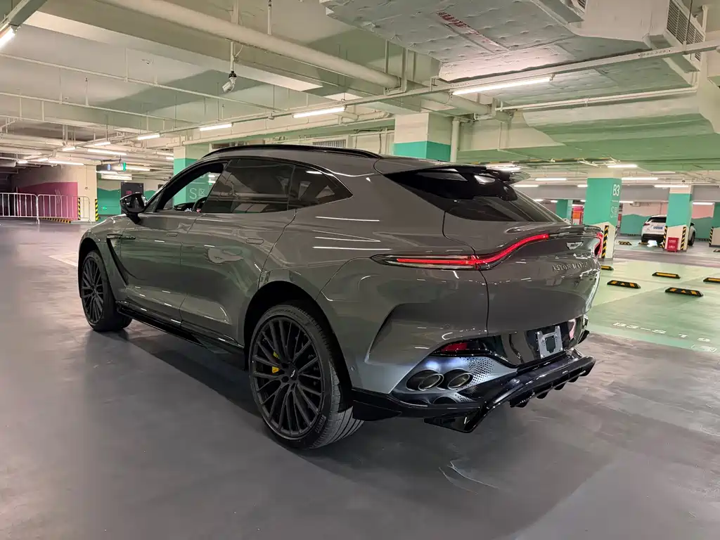 Aston Martin DBX — фото 3