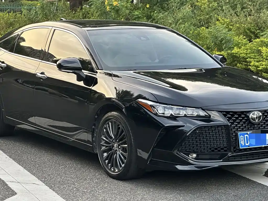 Toyota Avalon — фото 3