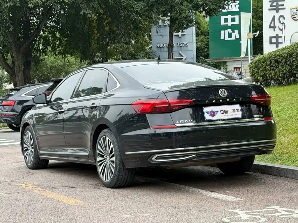Volkswagen Passat — фото 4