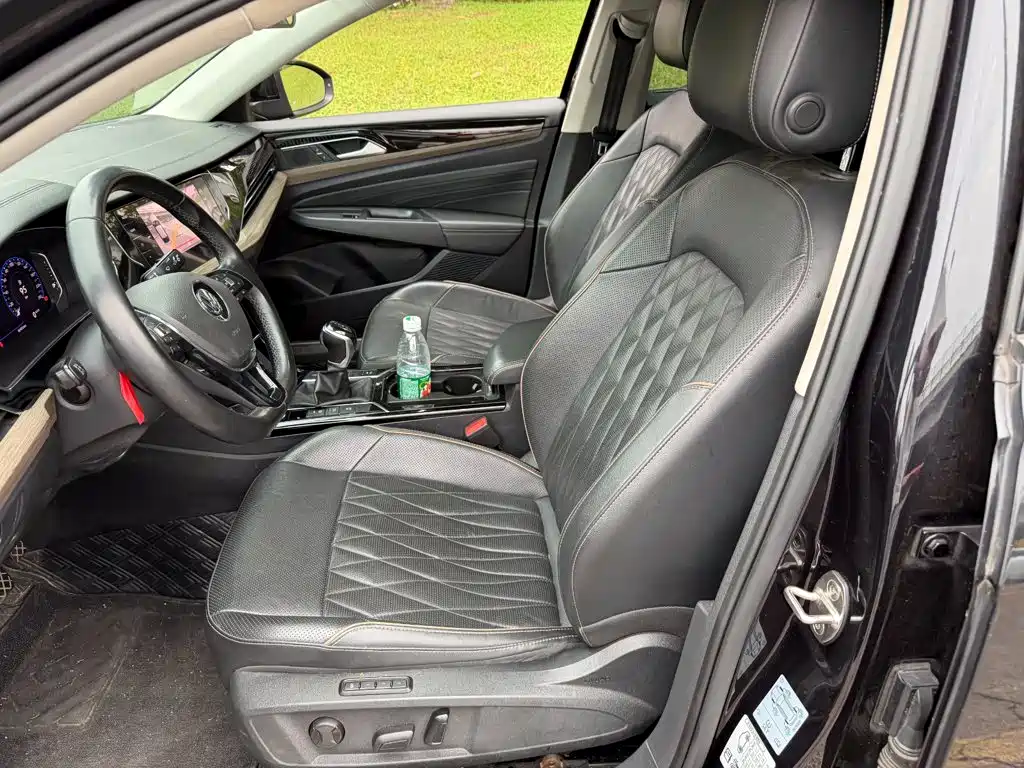 Volkswagen Passat — фото 8