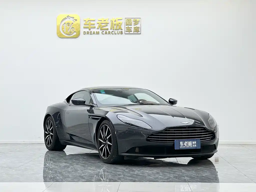 Aston Martin DB11 — фото 3