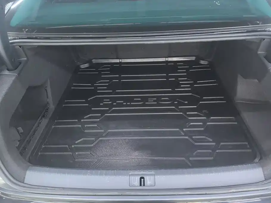 Volkswagen Phideon — фото 4