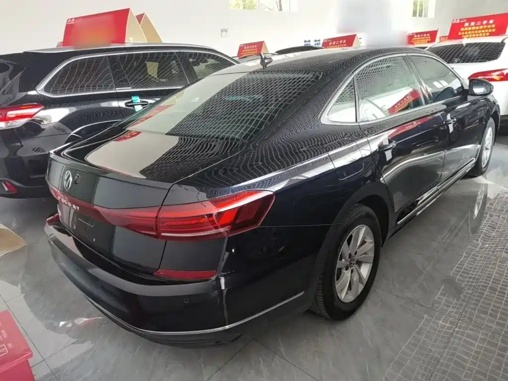 Volkswagen Passat — фото 6