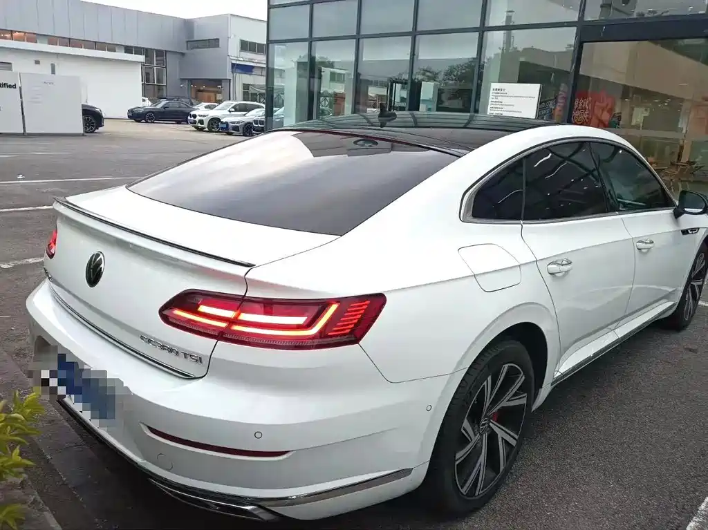 Volkswagen CC — фото 3