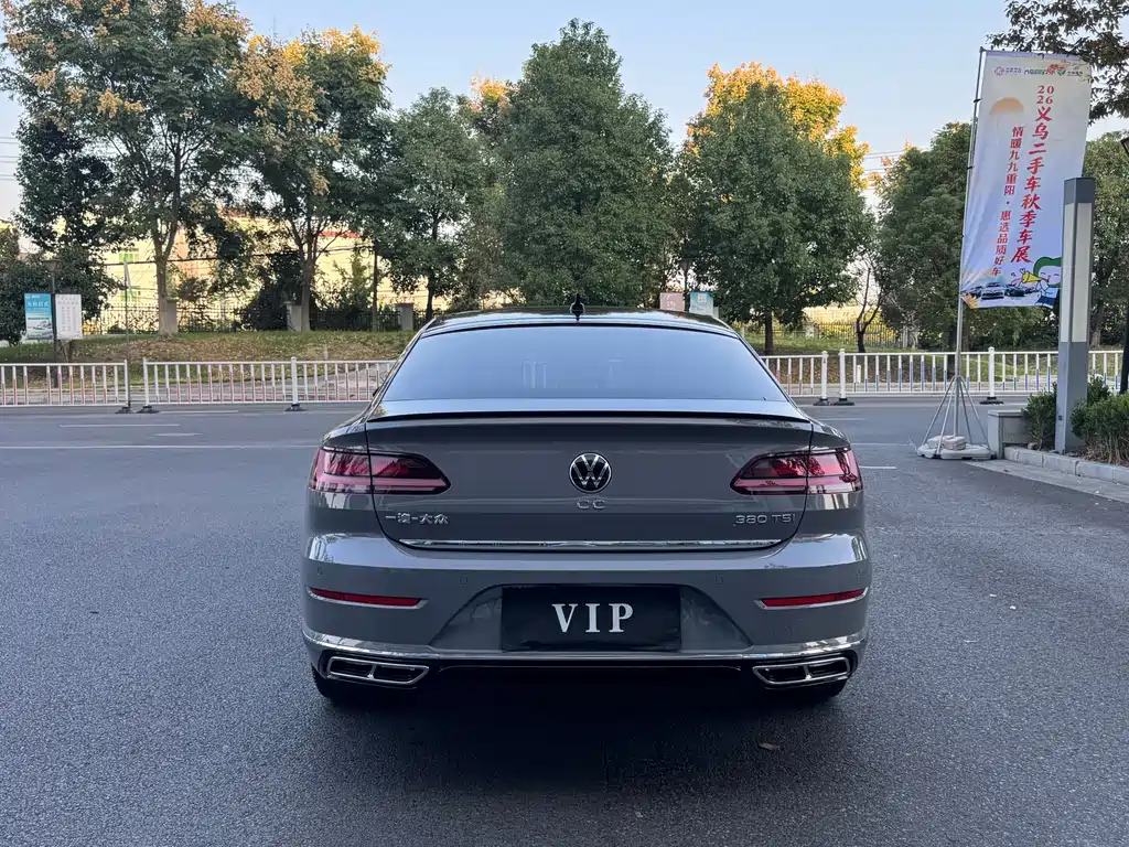 Volkswagen CC — фото 6