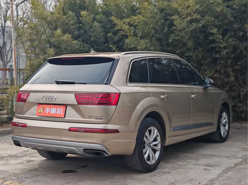 Audi Q7 — фото 4