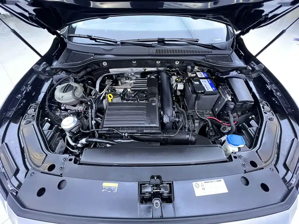 Volkswagen Passat — фото 20