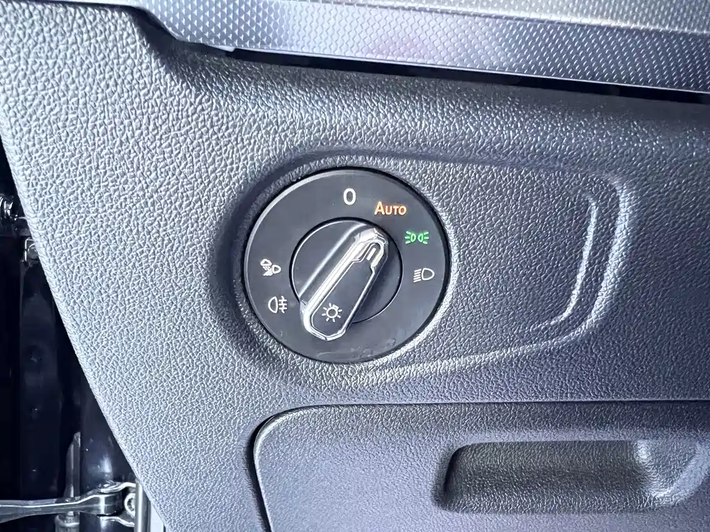 Volkswagen Passat — фото 10