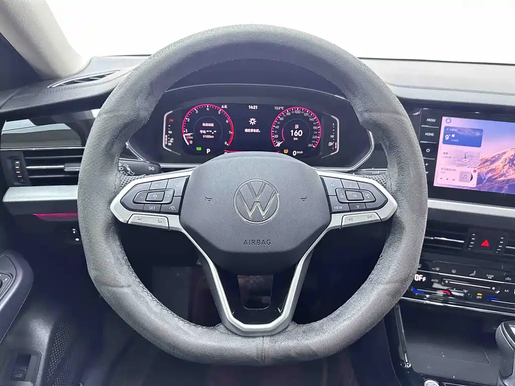 Volkswagen Passat — фото 14