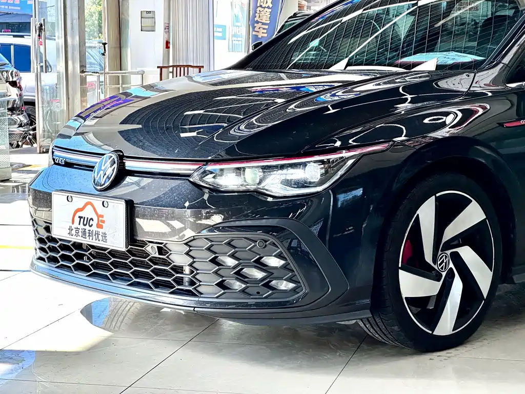 Volkswagen Golf GTI — фото 2