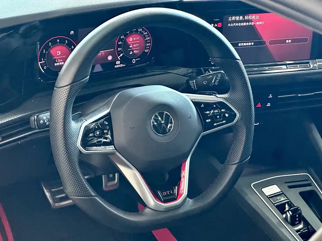 Volkswagen Golf GTI — фото 7