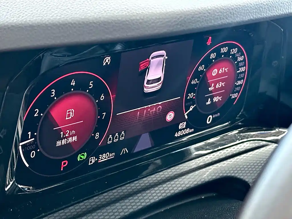 Volkswagen Golf GTI — фото 8