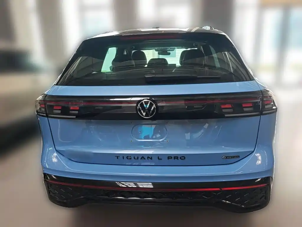 Volkswagen Tiguan L — фото 7