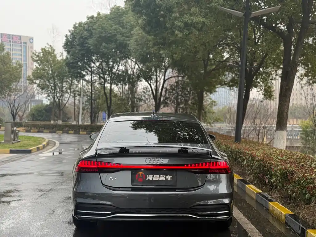 Audi A7 — фото 5