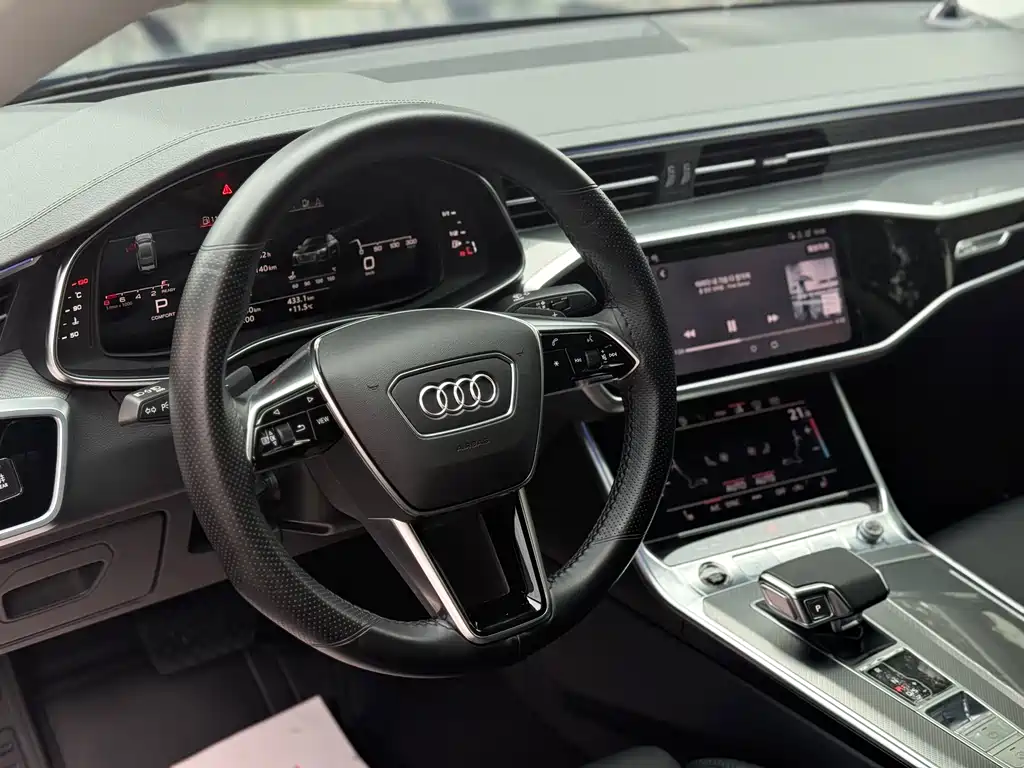 Audi A7 — фото 7