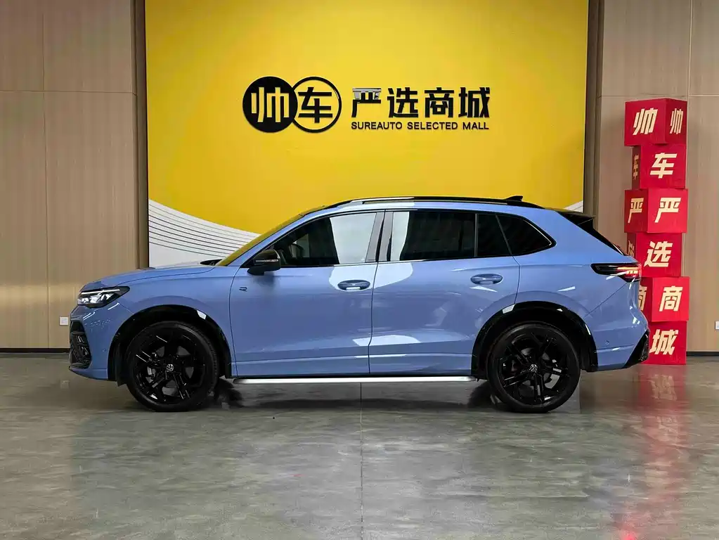 Volkswagen Tiguan L — фото 4