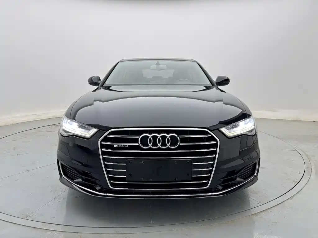 Audi A6L — фото 2