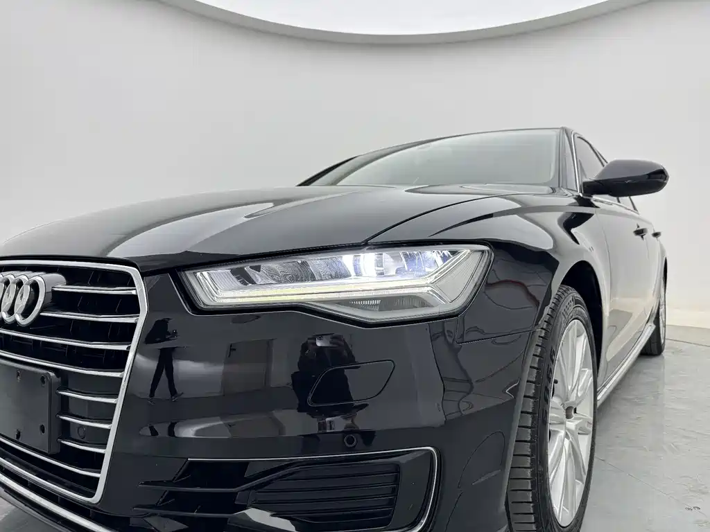 Audi A6L — фото 5