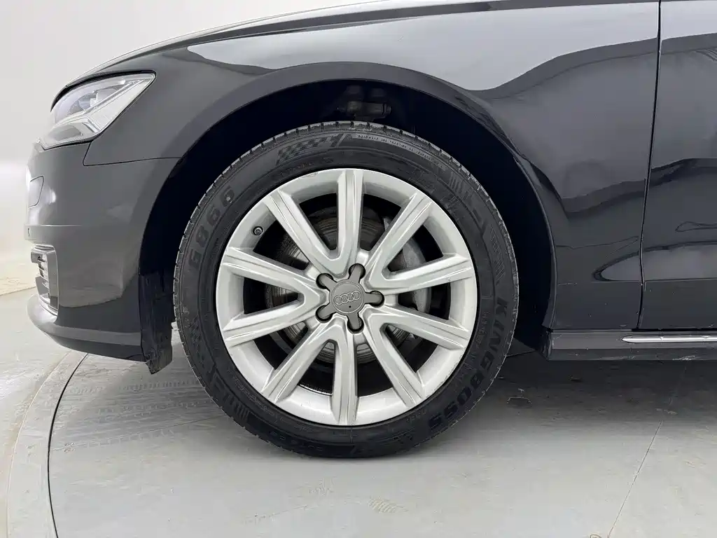 Audi A6L — фото 10