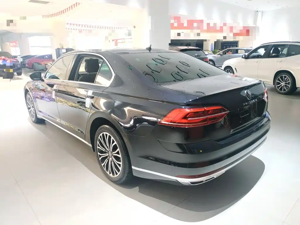 Volkswagen Phideon — фото 4