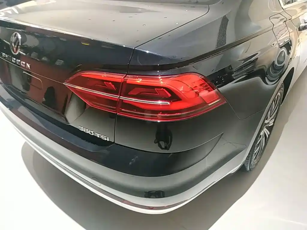 Volkswagen Phideon — фото 7