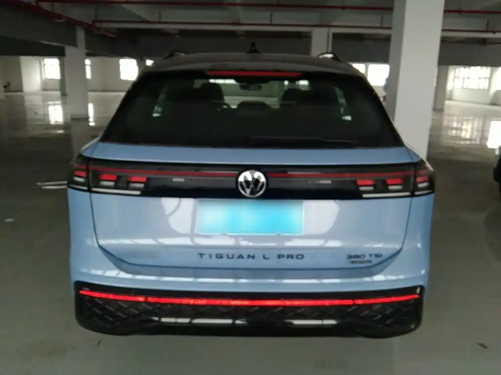 Volkswagen Tiguan L — фото 5