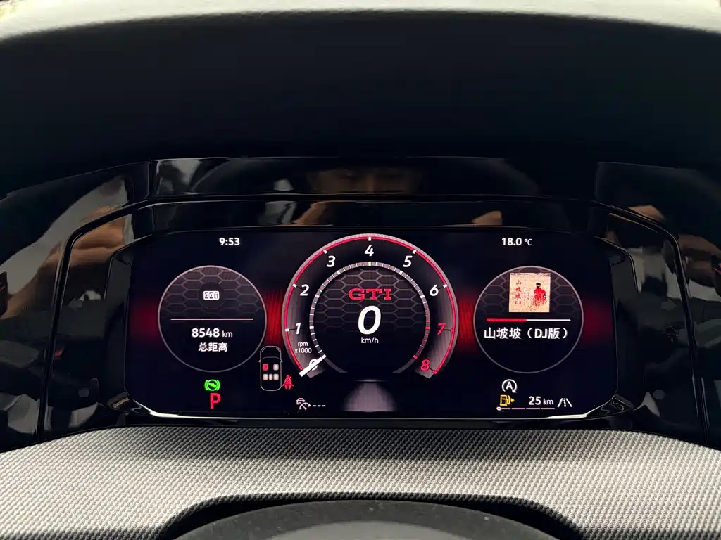 Volkswagen Golf GTI — фото 4