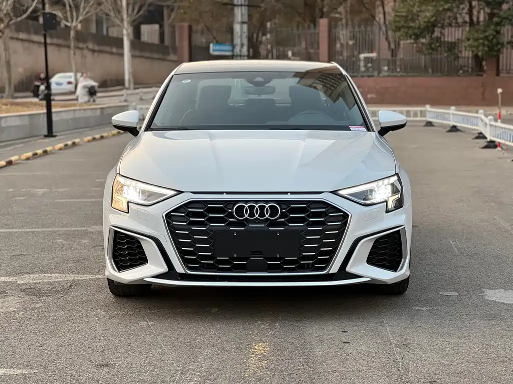 Audi A3 — фото 2