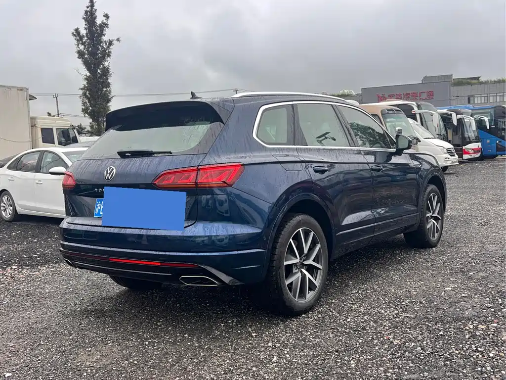 Volkswagen Touareg — фото 3