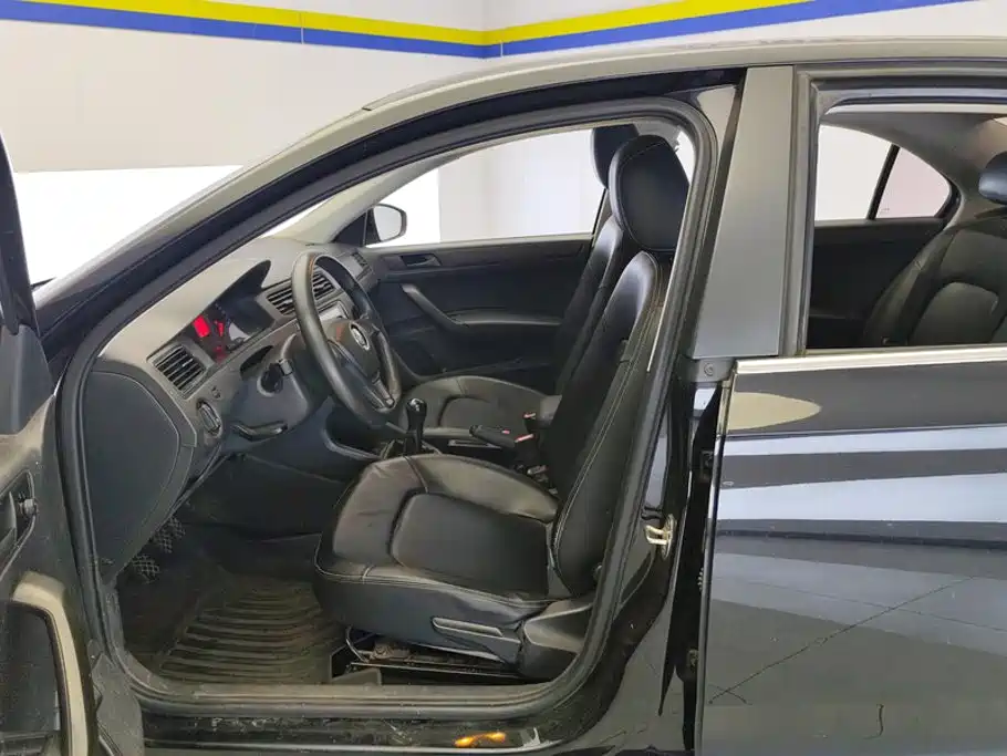 Volkswagen Santana — фото 9