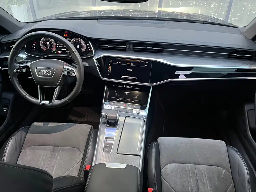 Audi A6L — фото 6