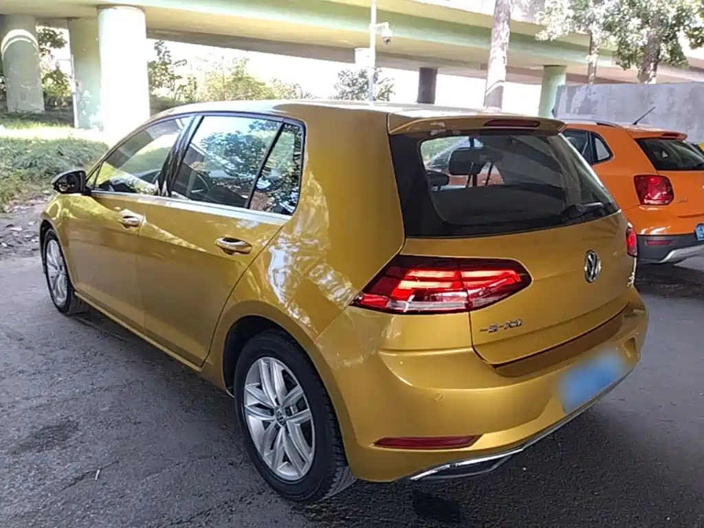 Volkswagen Golf — фото 4
