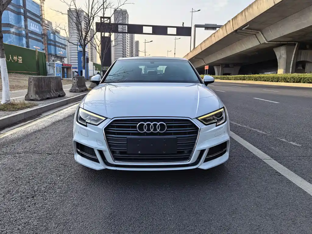 Audi A3 — фото 2