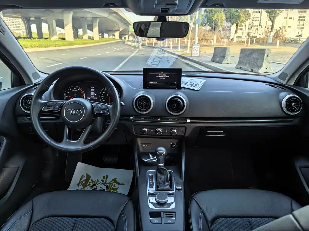 Audi A3 — фото 11