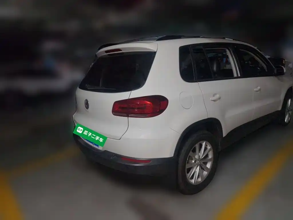 Volkswagen Tiguan — фото 4