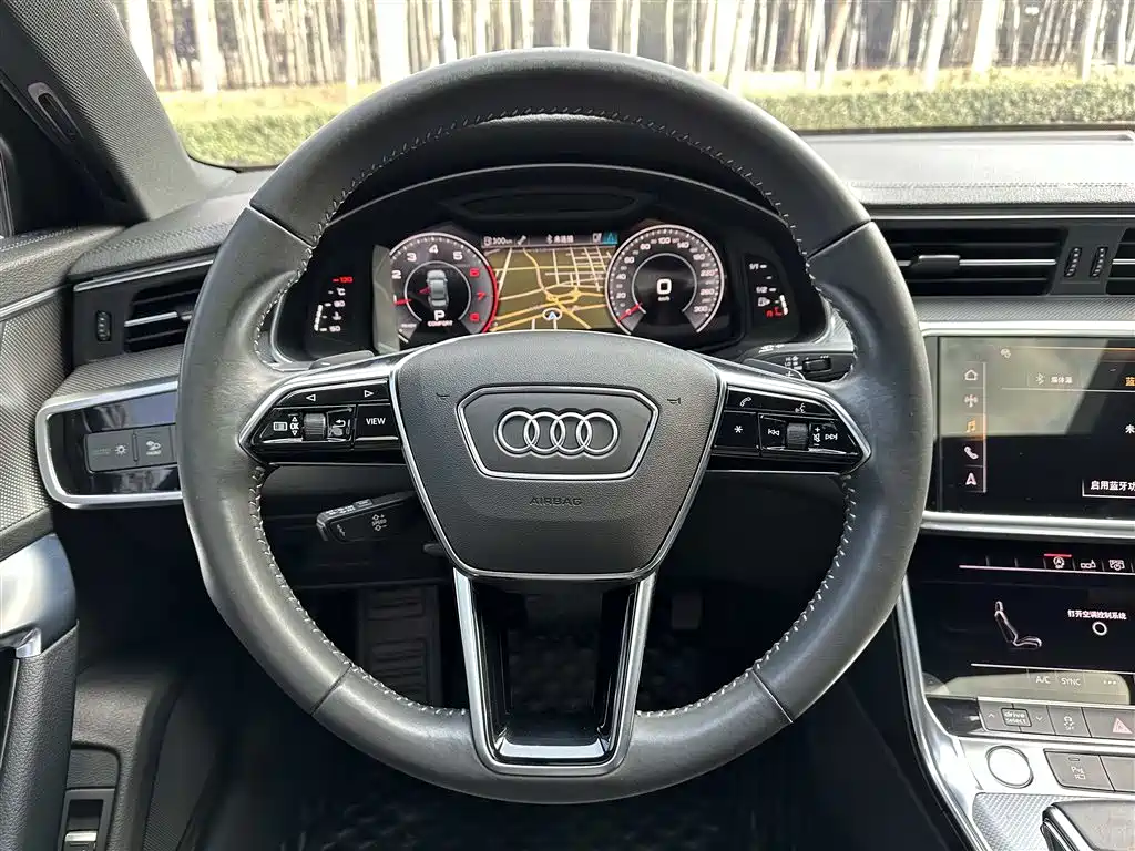 Audi A6L — фото 14