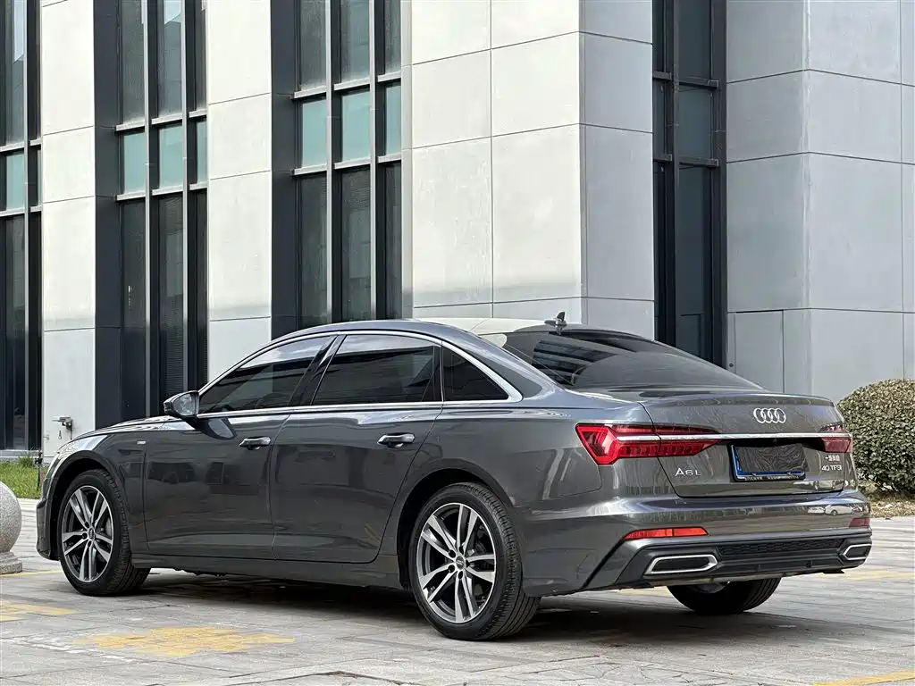 Audi A6L — фото 5