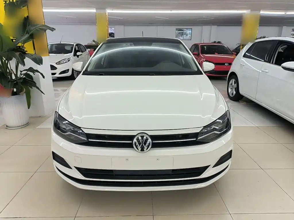 Volkswagen Polo — фото 2