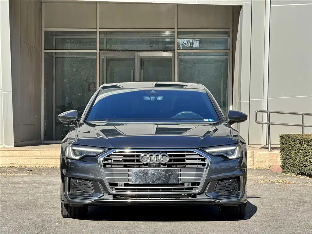 Audi A6L — фото 2