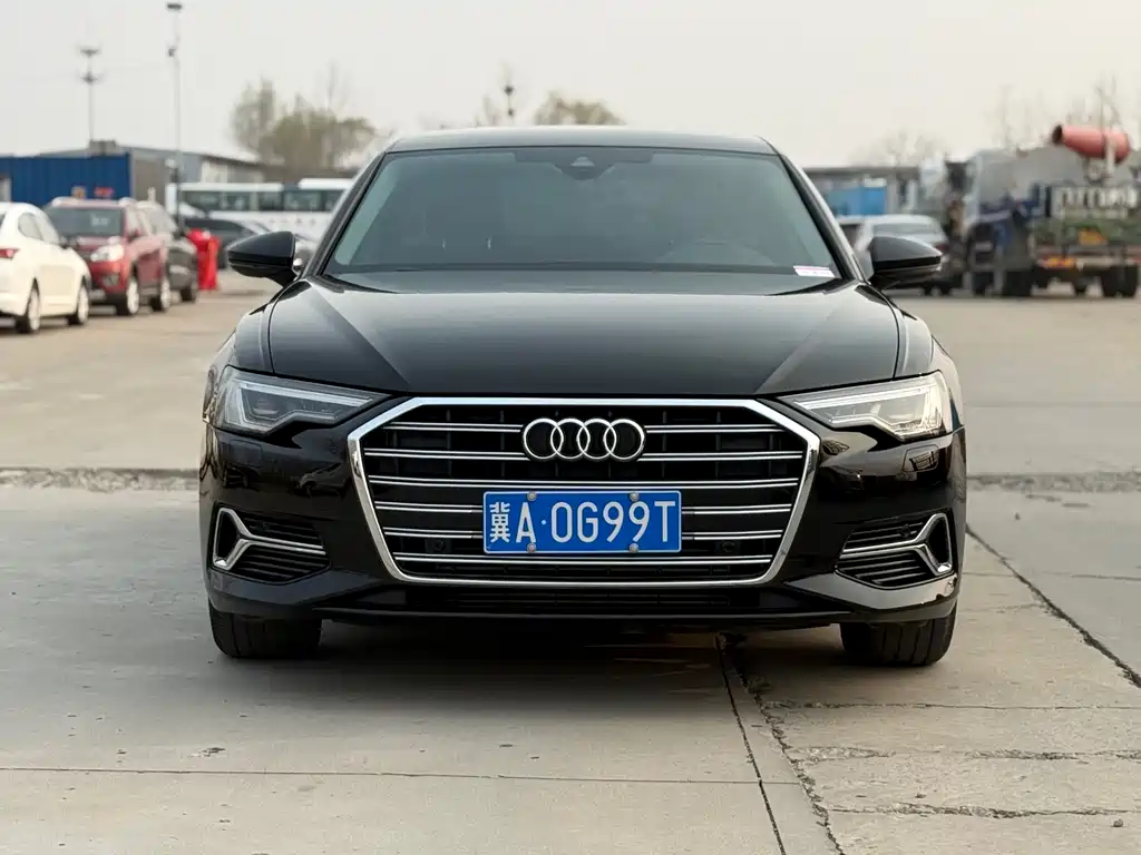 Audi A6L — фото 2