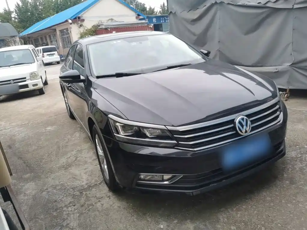 Volkswagen Passat — фото 3
