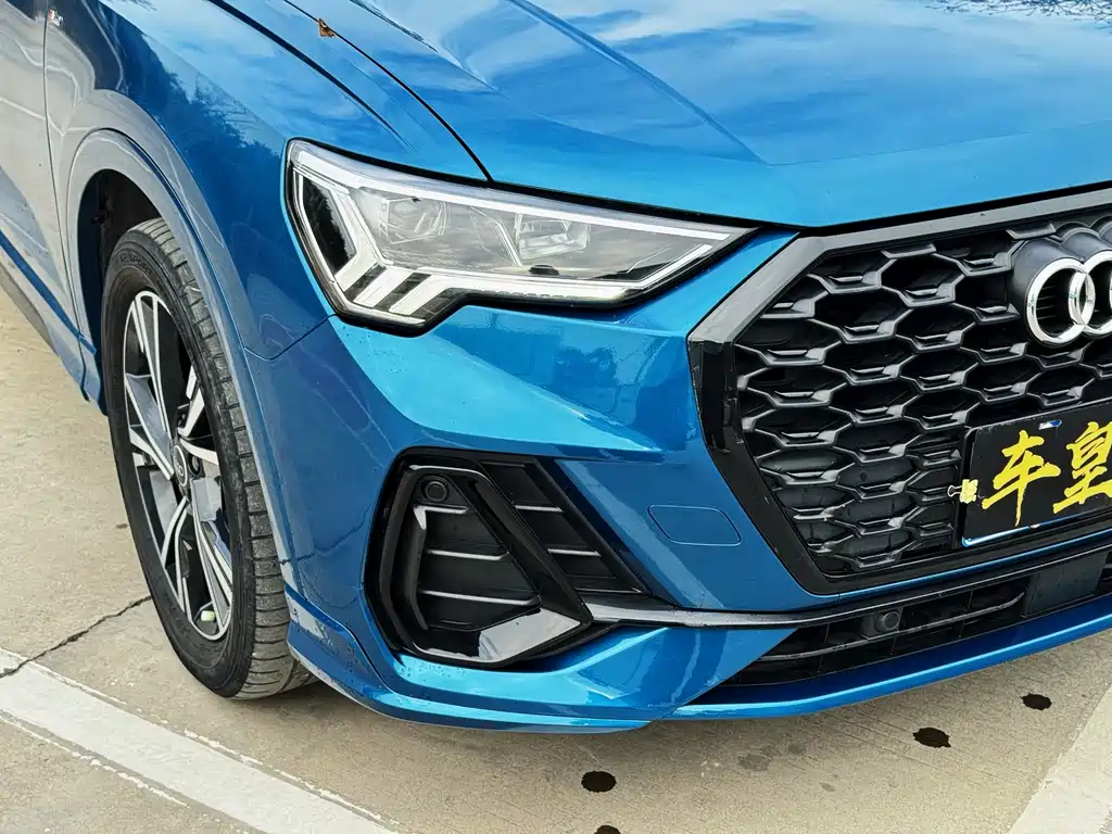 Audi Q3 Sportback — фото 4