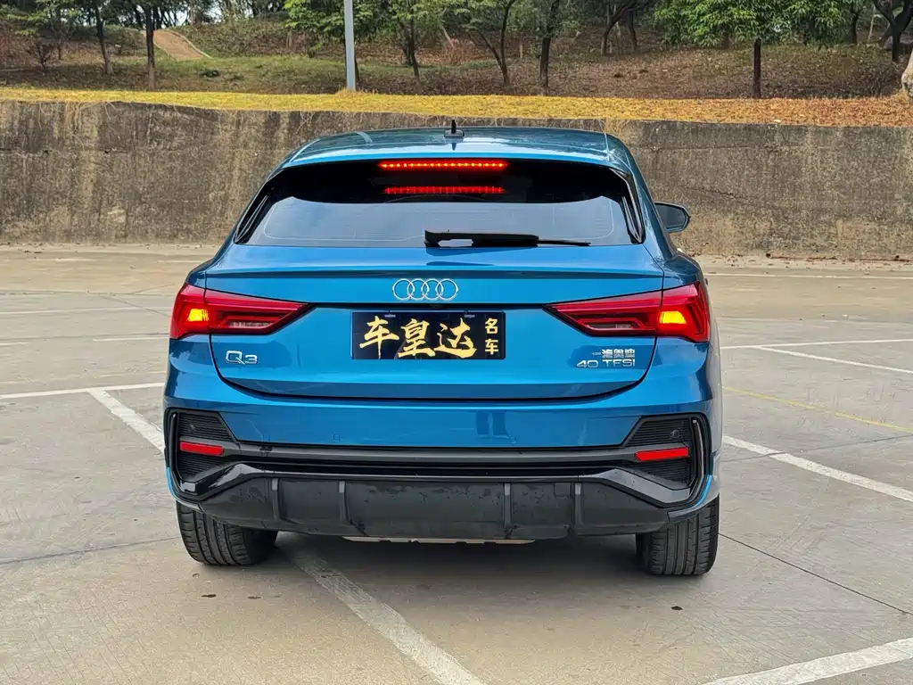 Audi Q3 Sportback — фото 5