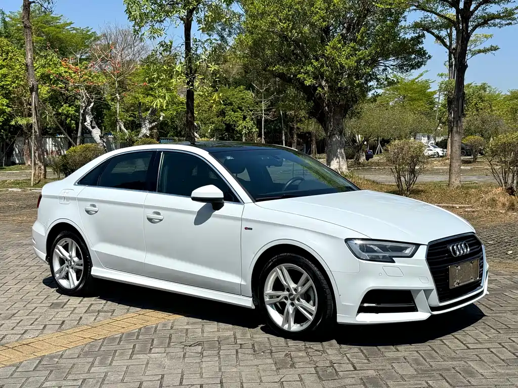 Audi A3 — фото 3