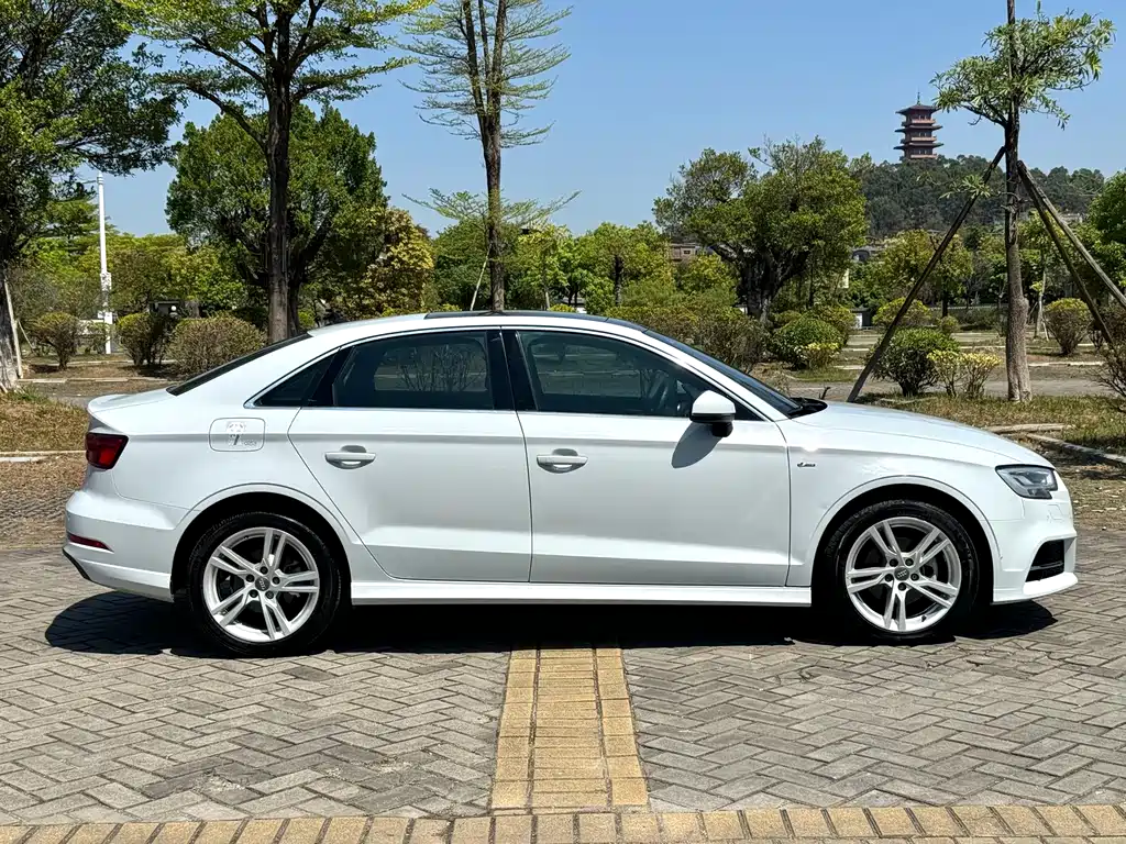 Audi A3 — фото 9